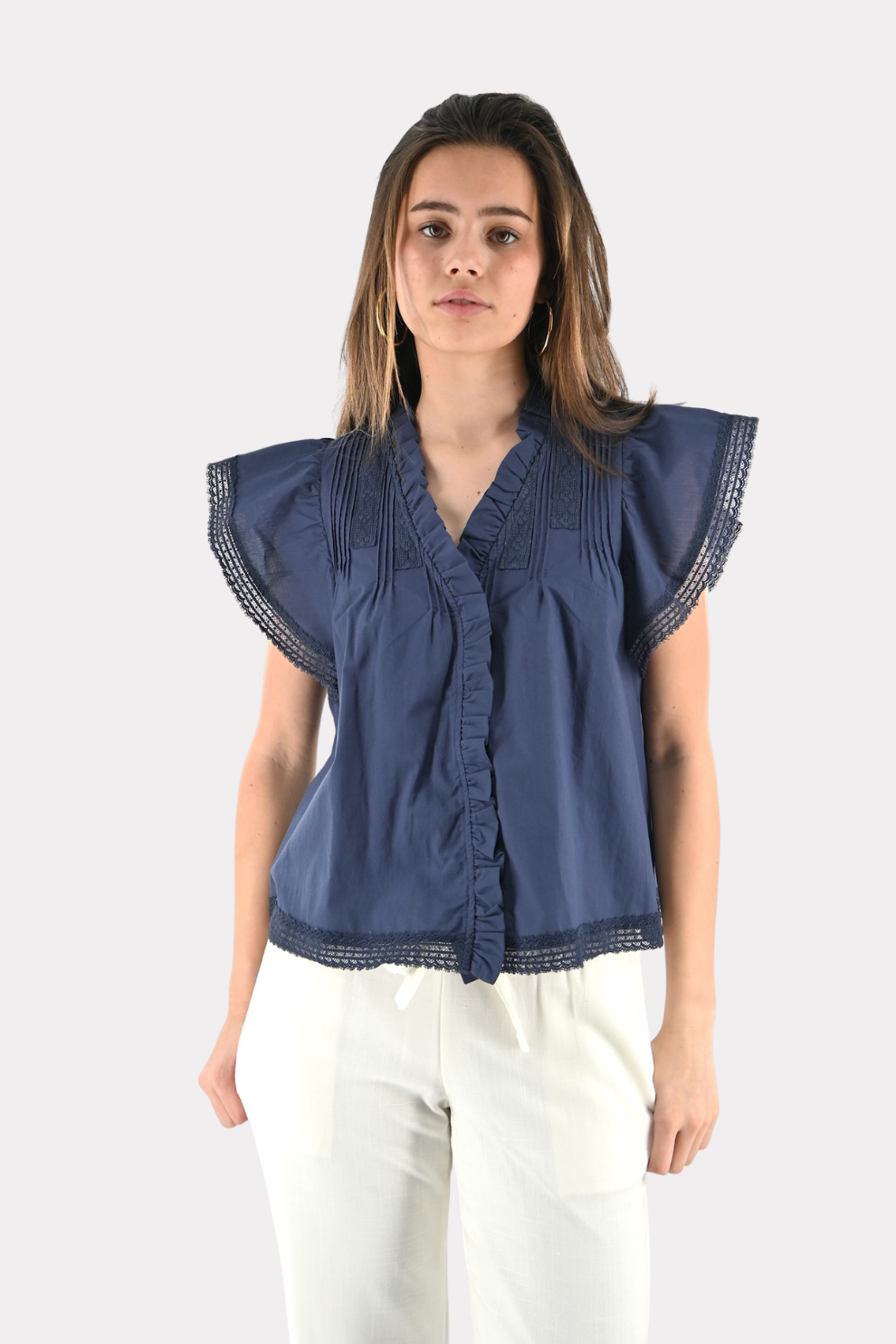 [photo_size]Lot is 1.74m lang en draagt maat S/M.