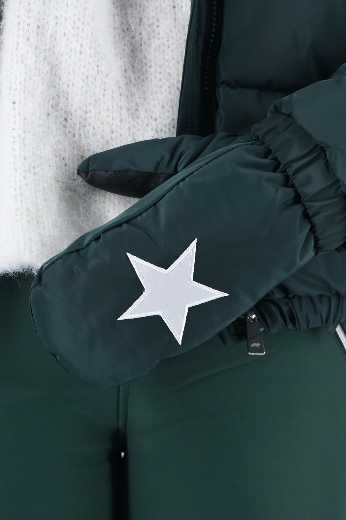 Tiger-ski-gloves-green-fashiontiger-3