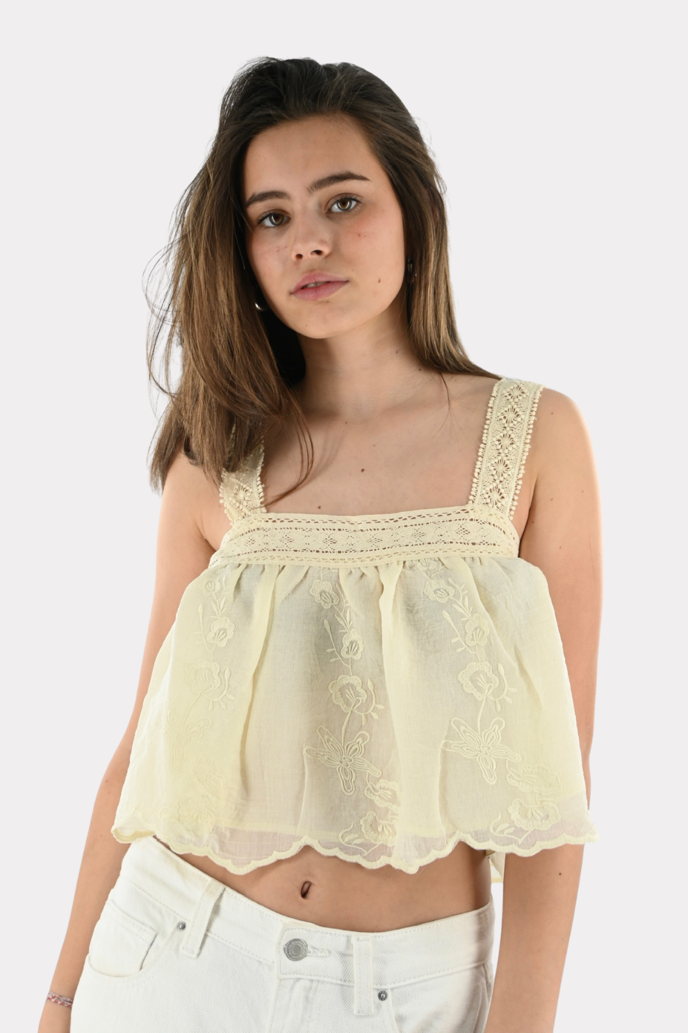 [photo_size]Lot is 1.74m lang en draagt maat S/M.