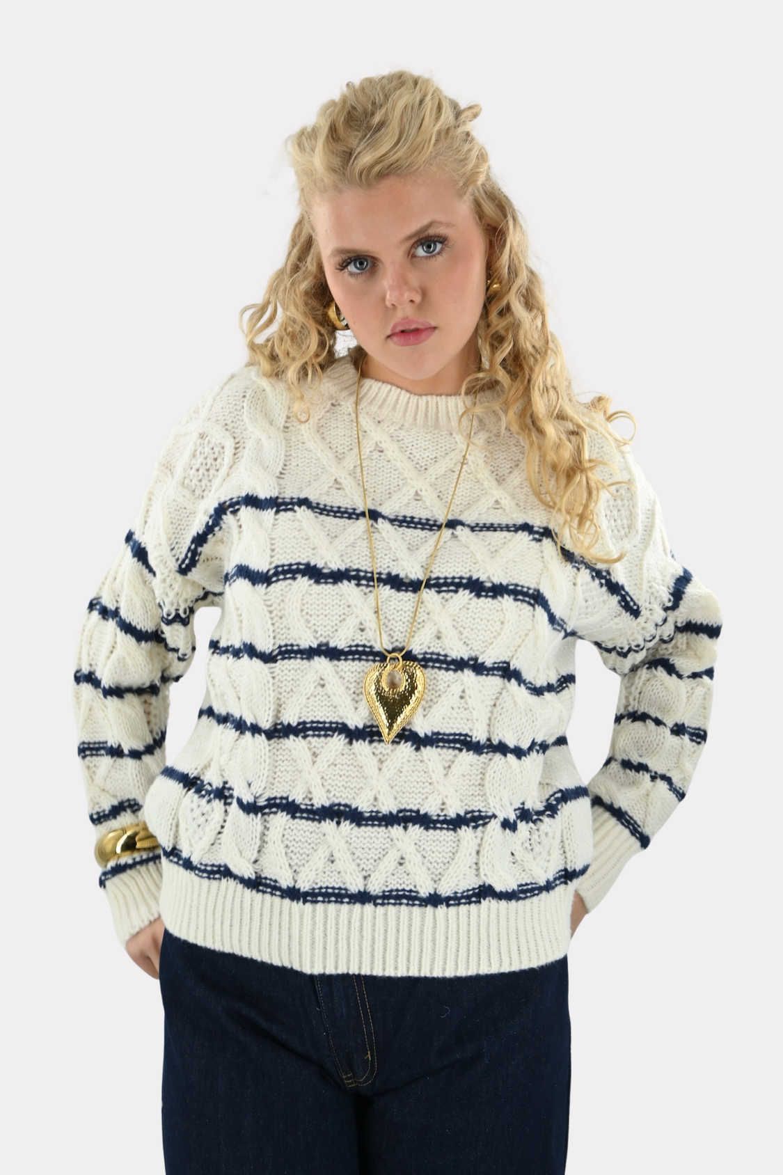 Mia-knit-striped-white-navy-fashiontiger-2