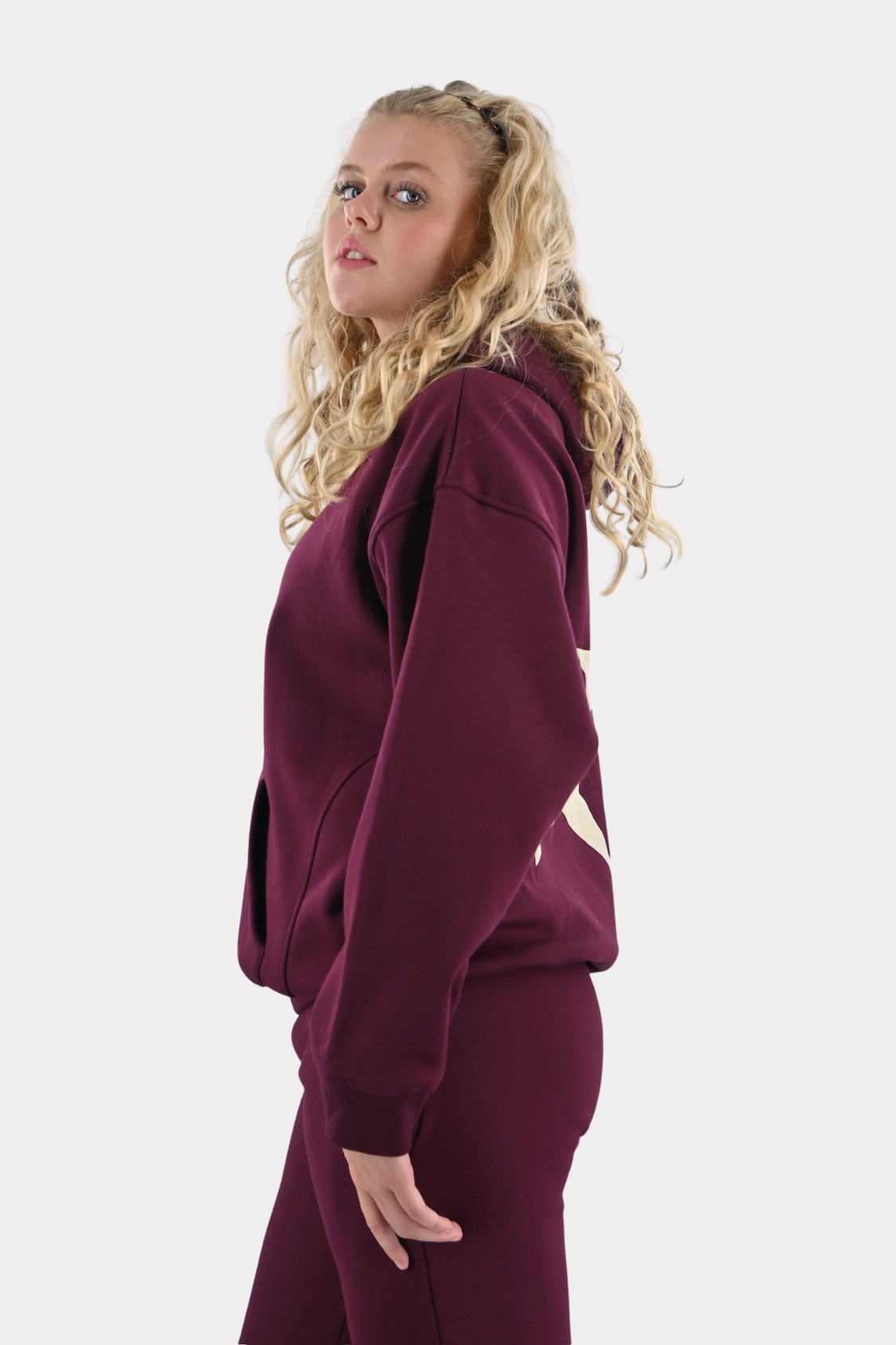 Tiger-star-lounge-hoodie-bordeaux-fashiontiger-3