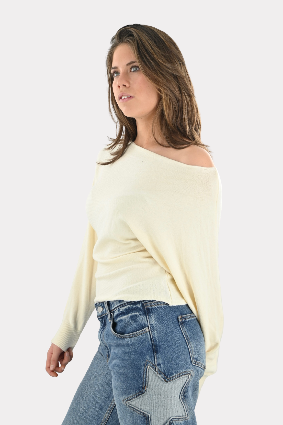 Menthe-off-shoulder-knit-creme-fashiontiger-1