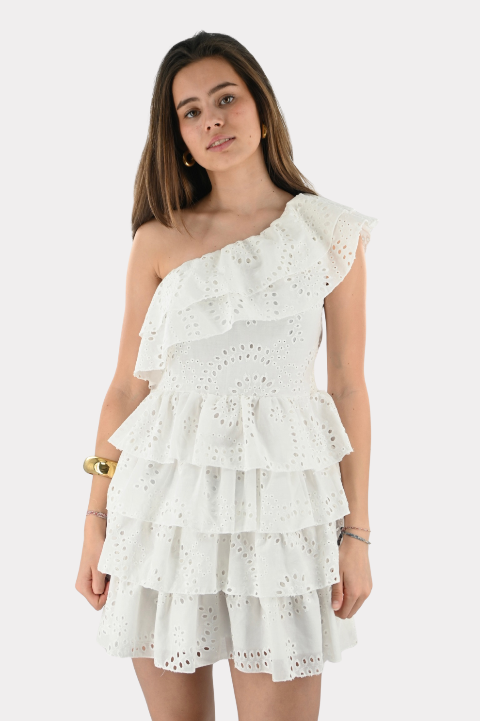 [photo_size]Lot is 1.74m lang en draagt maat S/M.