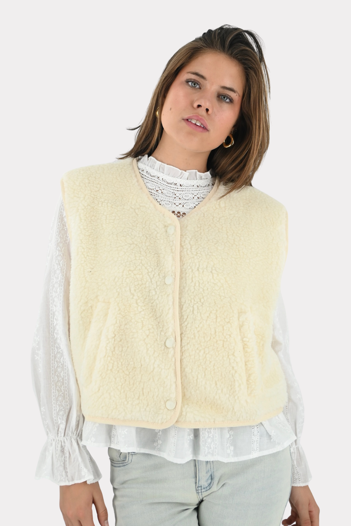 Lola-gilet-creme-fashiontiger-2