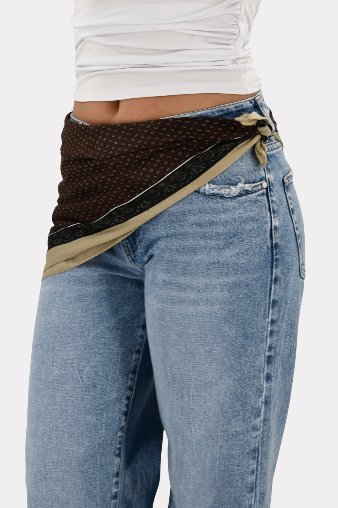 Rusty-bloom-scarf-brown-fashiontiger-1