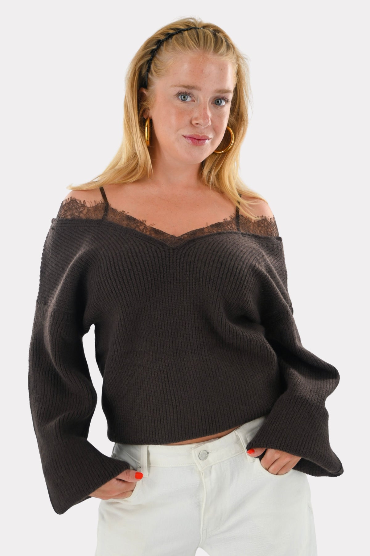 [photo_size] Noor ist 1,69 m groß und trägt One Size, normalerweise trägt sie Größe S/M.[photo_size]
