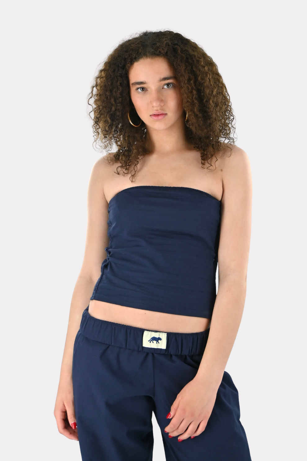 [photo_size]Gwen mesure 1,76 m et porte une taille S/M.