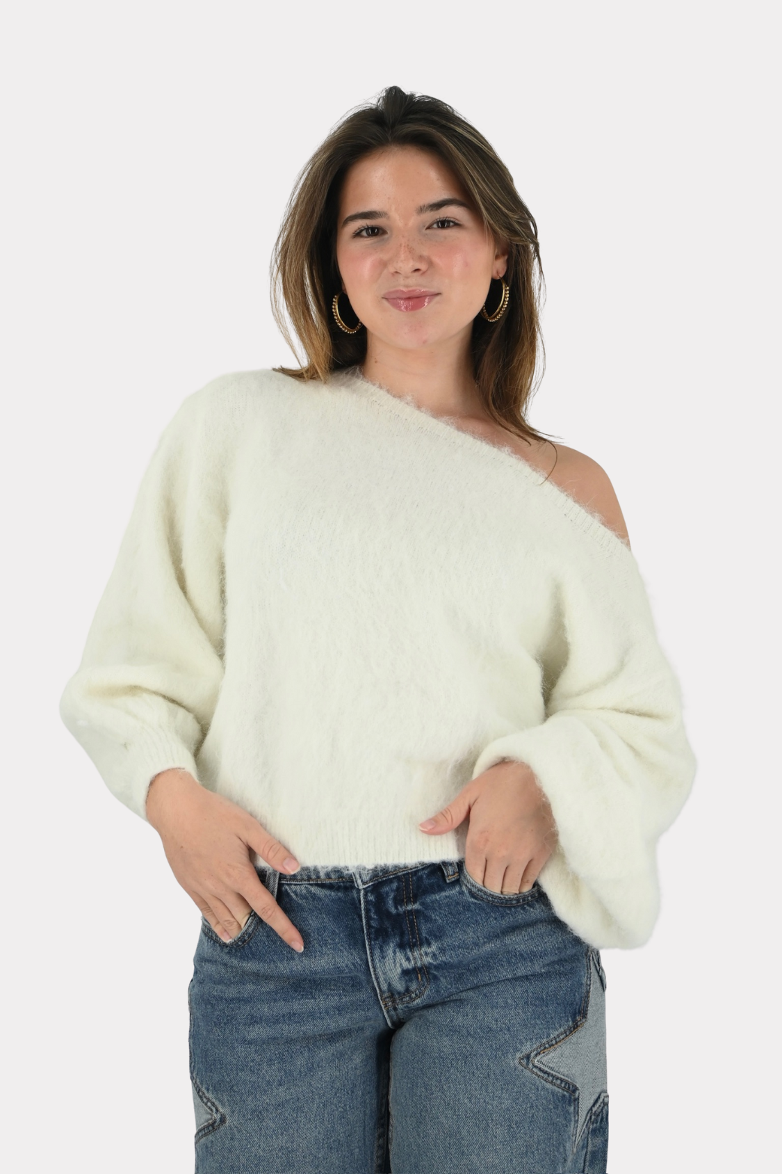 Maira-off-shoulder-knit-white-fashiontiger