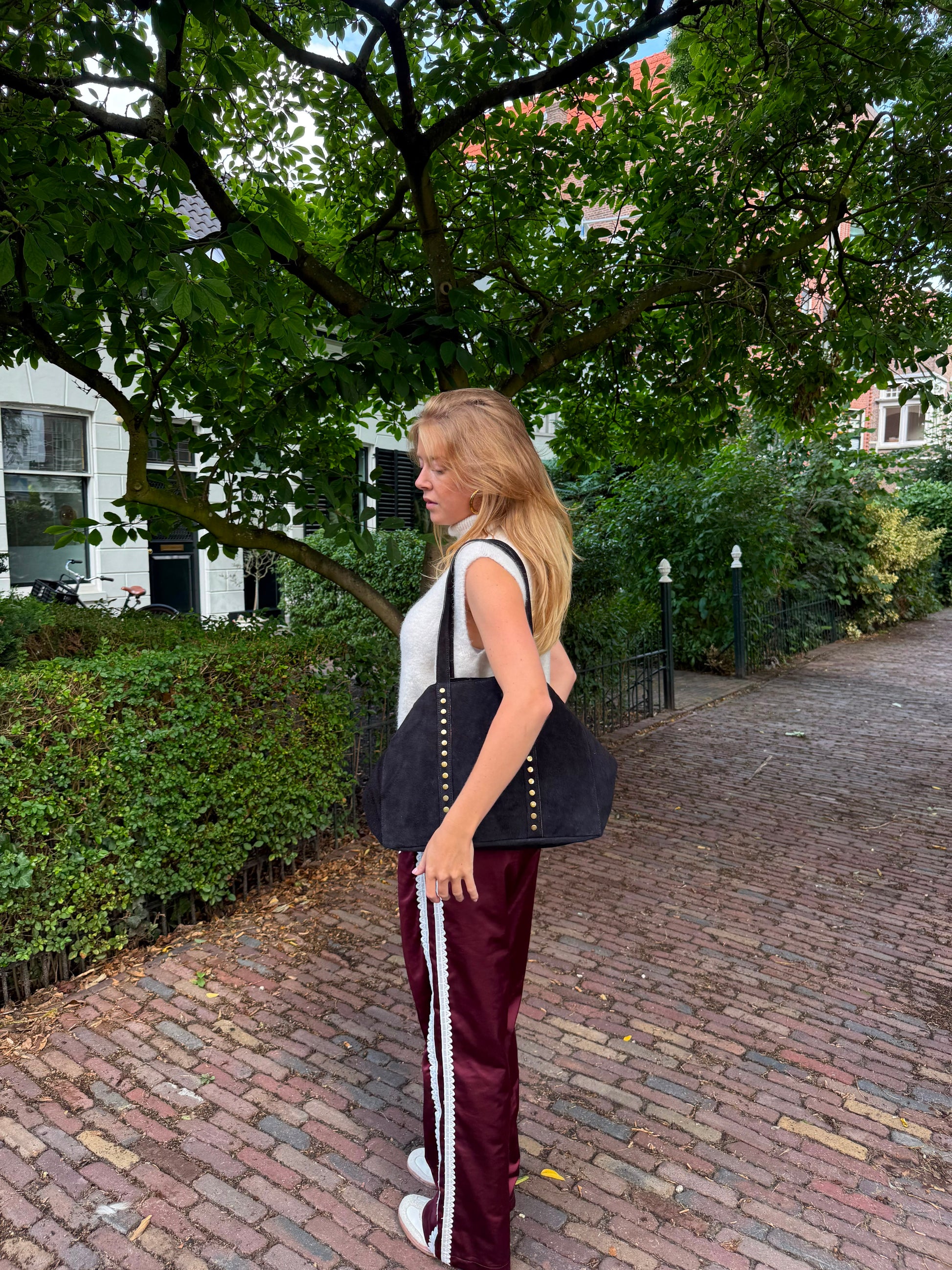 Nieten-Tasche - schwarz