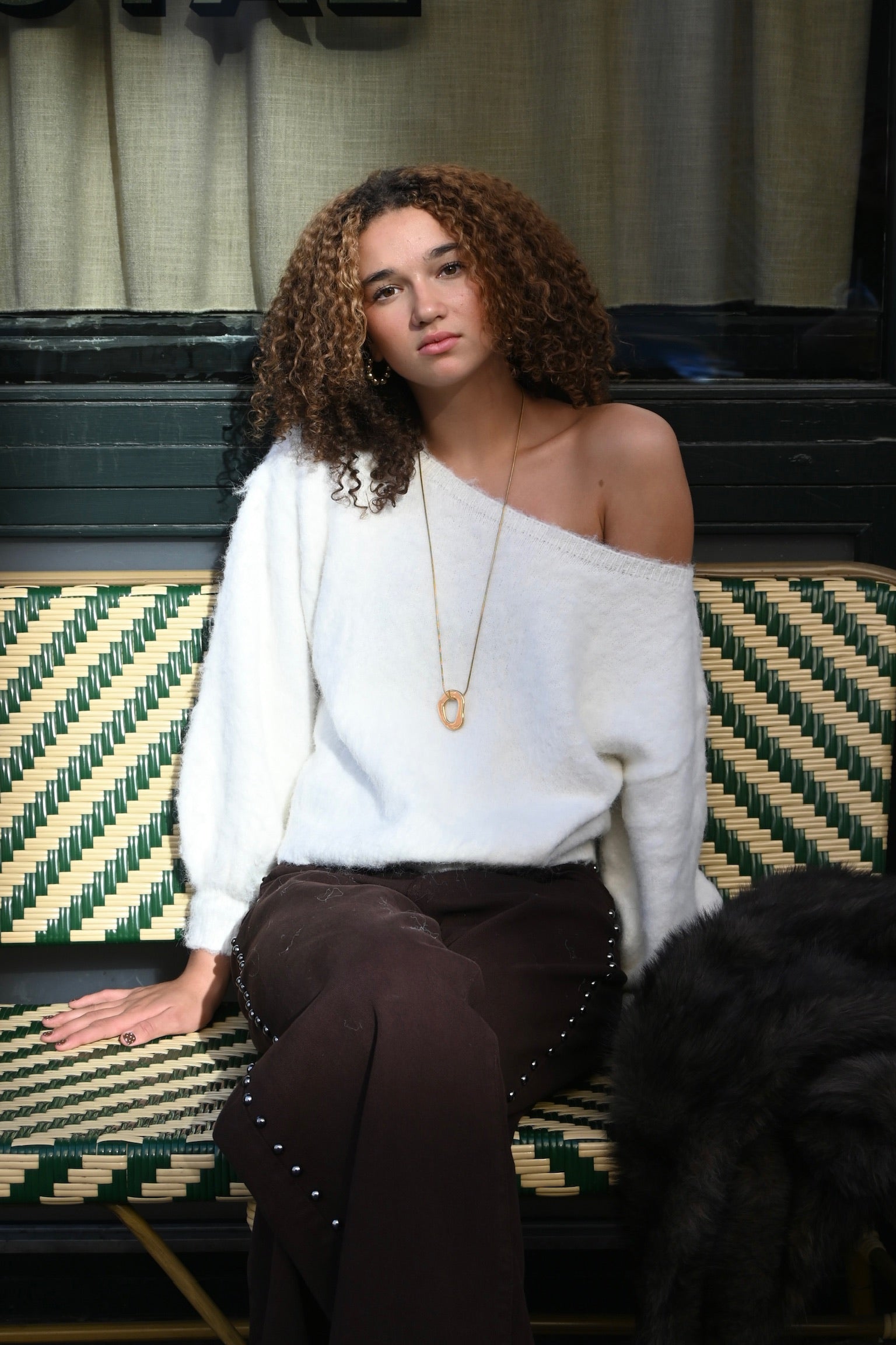 Maira-off-shoulder-knit-white-fashiontiger-3