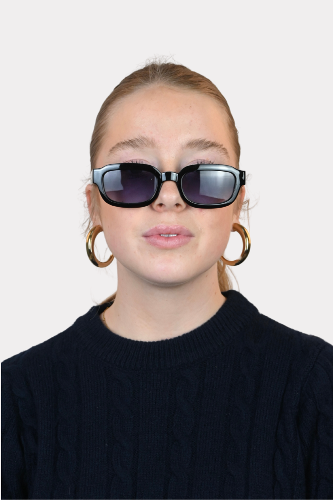 Edgy_sunnies_black_blue_fashiontiger_1