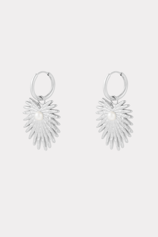 Palm_pearl_earrings_silver_fashiontiger