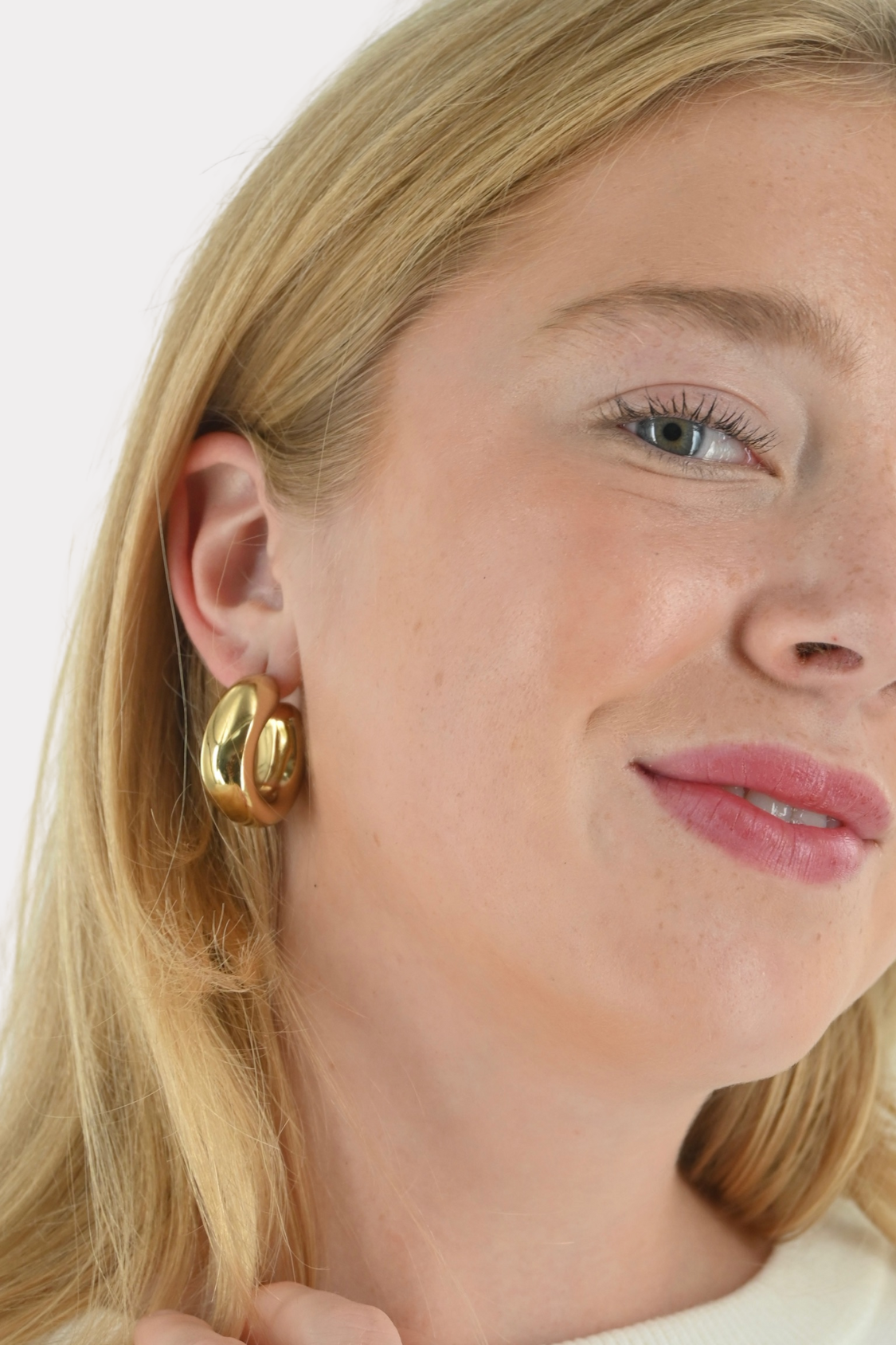 classy-hoops-gold-fashiontiger-1