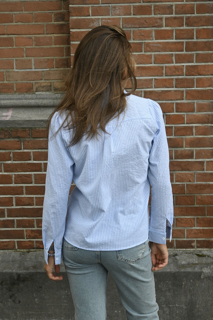 elin-blouse-striped-blue