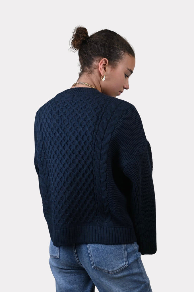 mea-knit-navy-fashiontiger-3