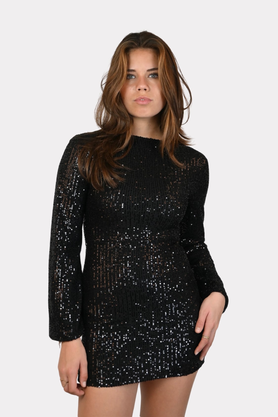 shine-dress-zwart-fashiontiger-04